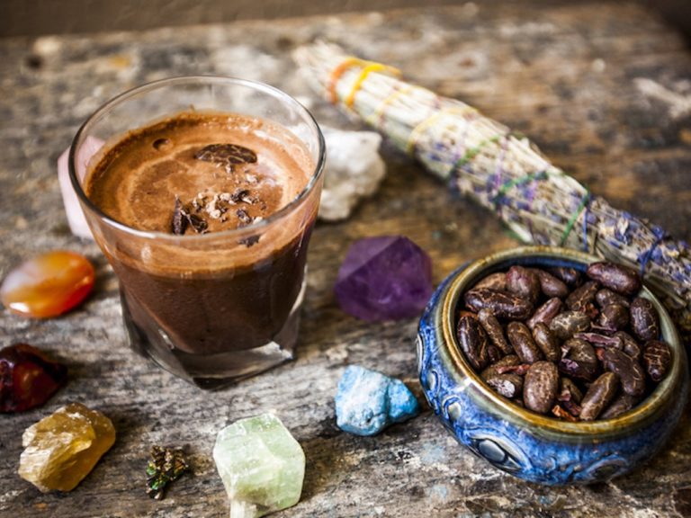 [VIDEO] La Cérémonie du Cacao : retour aux rituels ancestraux